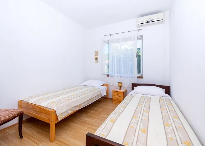 By The Sea Preko, Ugljan - 14917 شقة بريكو